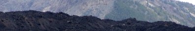 Ein Strom unbesiedelter, also recht junger Lava auf den Kanaren, hier ist es Teneriffa